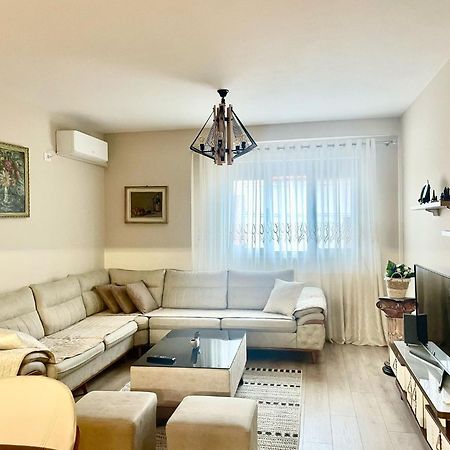 Adra'S Apartment Shkodër Eksteriør bilde